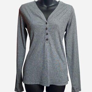 Grey Athleta ribbed long sleeve henley shirt